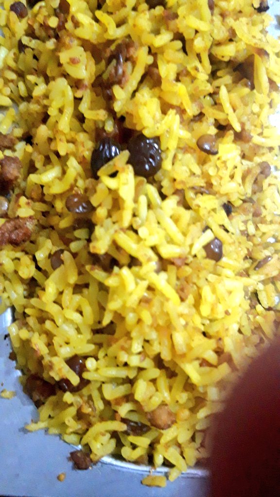 به نام خدا
اولین سحری 
عدس پلو+ماست
خدا بخیر بگذرونه
طاقت عطش ندارم...
#رمضان_كريم 
#جشن_رمضان
#حمايت_انقلابى
#فالوبک_تضمینی