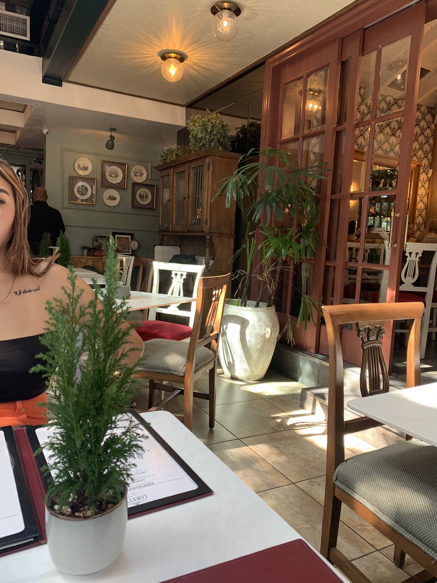 benitzatejedaa's tweet photo. #lorettarestaurant π©π»βπ³ https://t.co/CnRndum2hM
