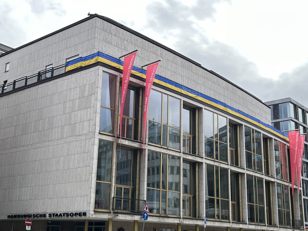 Trionfi: the Hamburg Staatsoper ⁦<a href="/staatsoperHH/">Staatsoper Hamburg</a>⁩ has announced its 2024-5 season, with the opening new production being Calixto Bieito’s staging of the Carl Orff ‘trittico’. staatsoper-hamburg.de/de/spielplan/s…