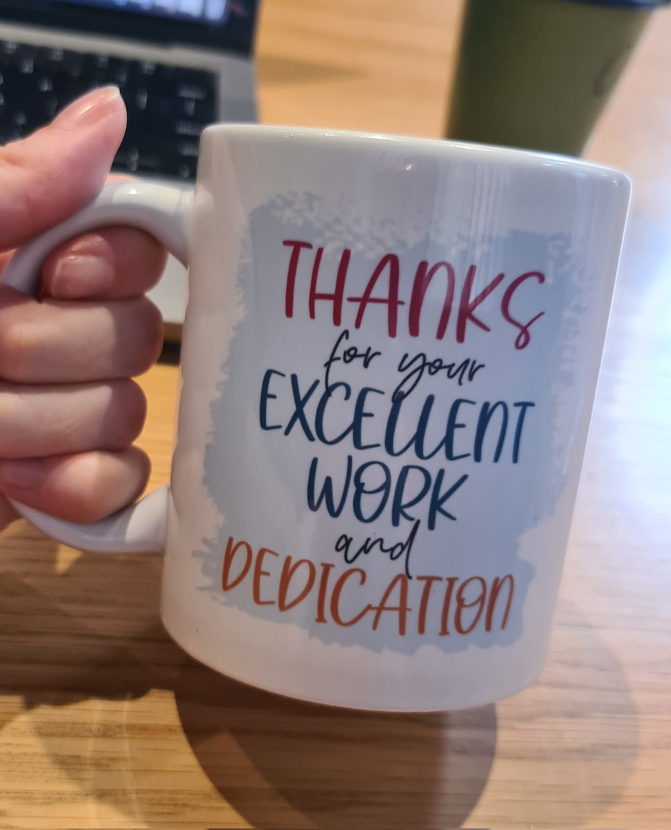 Awesome and thoughtful gift from collaborators at <a href="/uqwater/">UQ ACWEB</a> ! Thanks very much <a href="/zhang_xueqin/">Xueqin Zhang</a>☕️