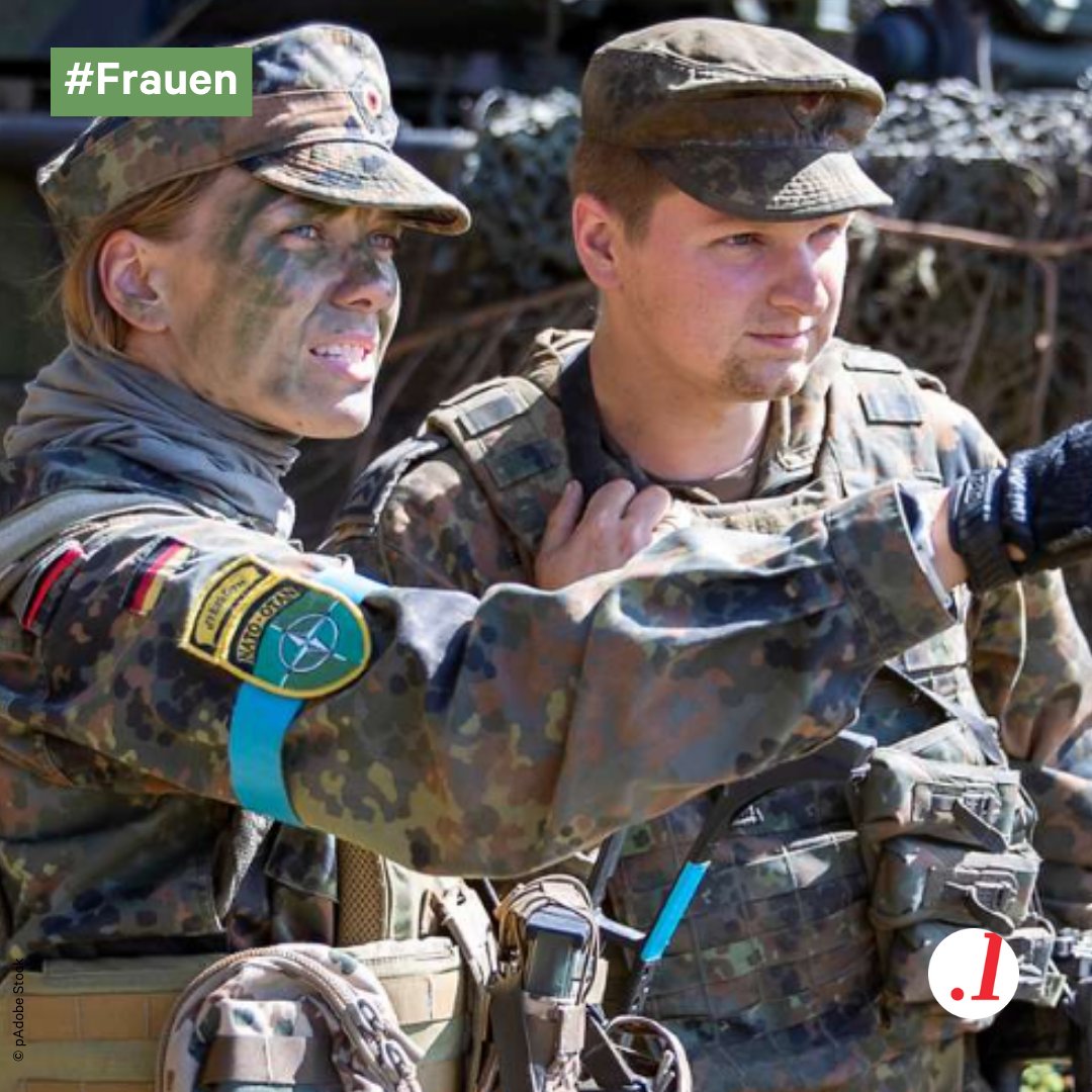 „Es gibt aktuell keinerlei Klima, in dem junge #Frauen sich wohlfühlen. Die Stimmung ist in manchen Bereichen misogyn anmutend". Zwei hochrangige Offizierinnen sehen bei der Frauenförderung der #Bundeswehr Rückschritte. Lest hier welche, und warum 👉 
reservistenverband.de/magazin-loyal/…