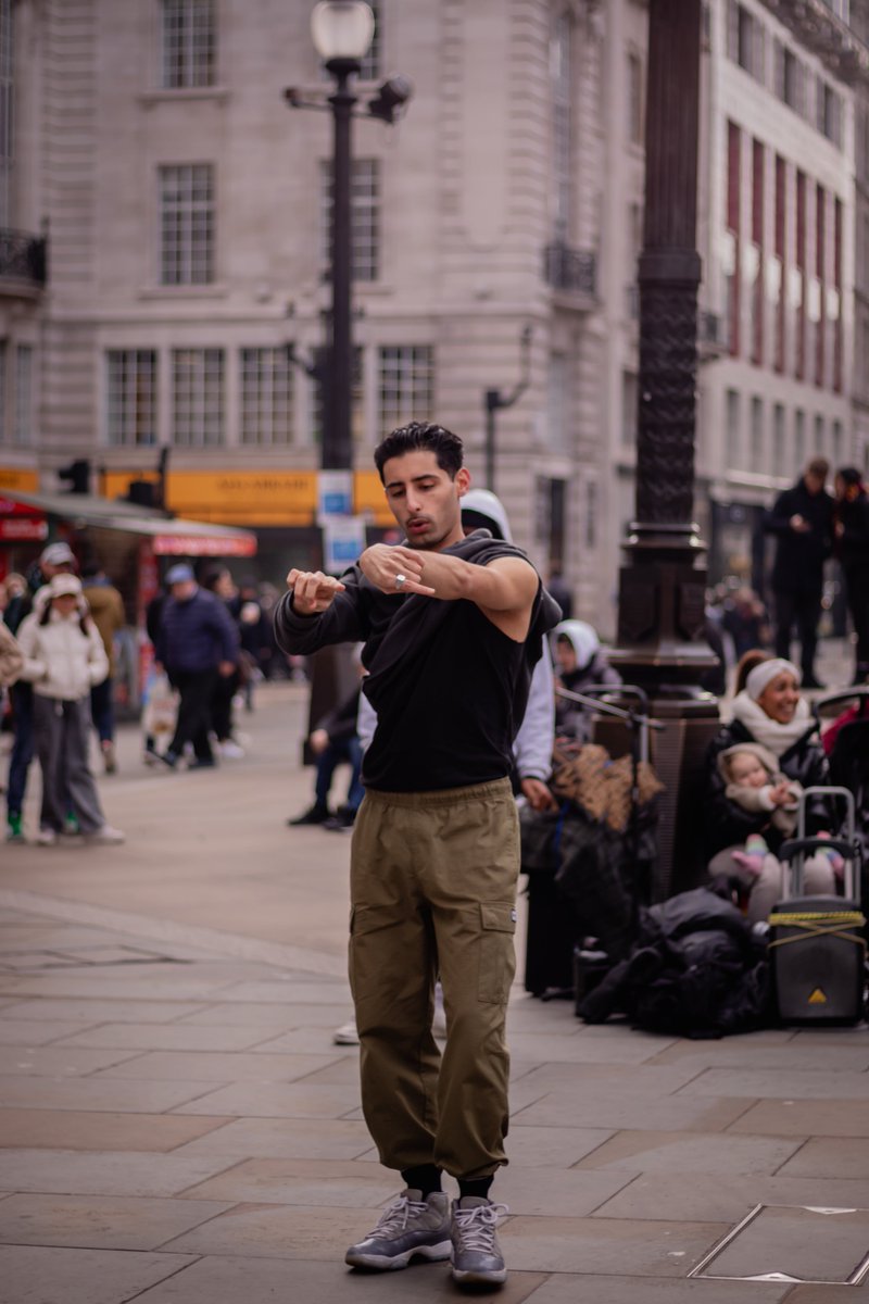 TheIKJN's tweet photo. Verticals from the 7th | #MadeWithLightroom https://t.co/hgcU2Z4fBW