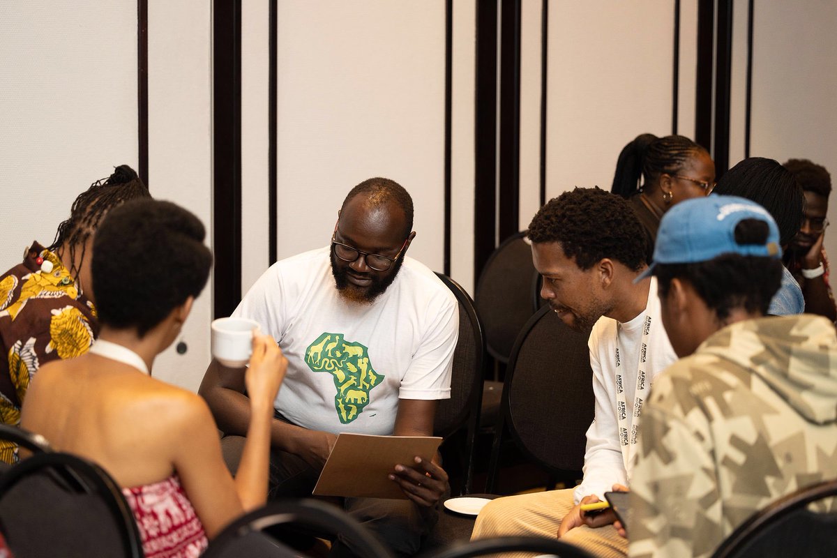 TonyWildKe's tweet photo. 124 passionate conservationists, including our founder @AnthonyTonyWild gathered at @newfafrica Fellows summit in South Africa. Honing their storytelling skills and reshaping African narratives. Join us on this journey of empowerment. #NEWF24 #AfricaRefocused #FellowsSummit https://t.co/GBZnHABGvd