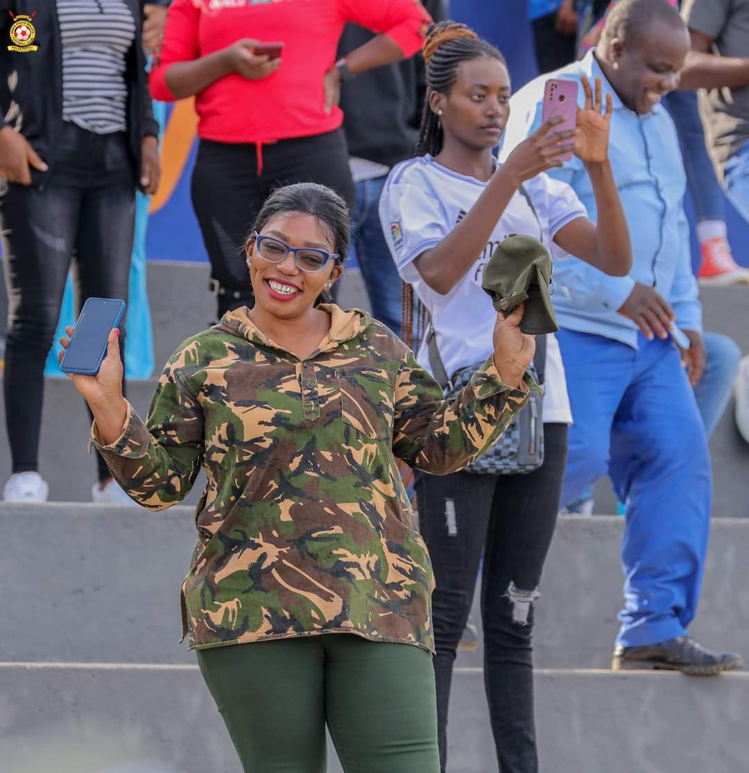 FAN CAM | KWPL
⚔️ @policebullets 4 🆚 0 Ulinzi Starlets
🏟️ | Police Sacco Stadium 

📸 Kenya Police Bullets

#FootballKE