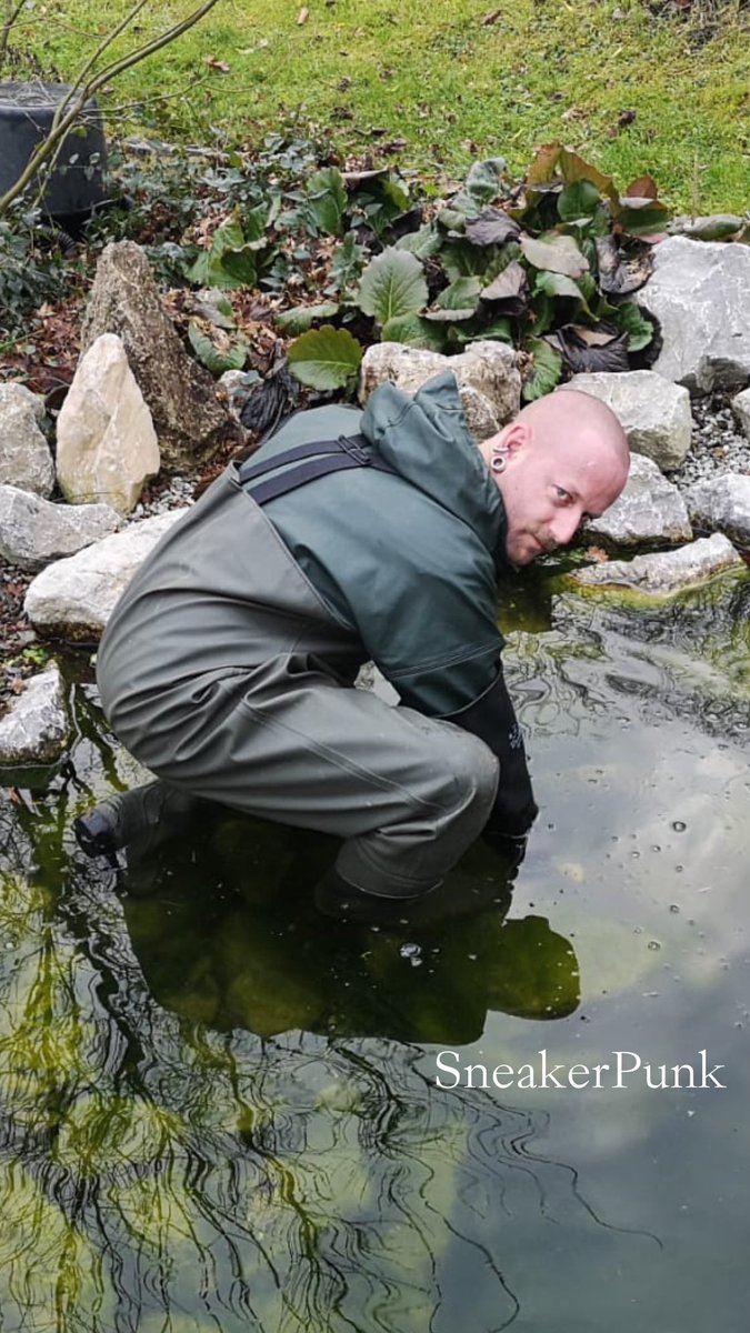 Long time ago… cold and sweaty… 

#heavyraingear