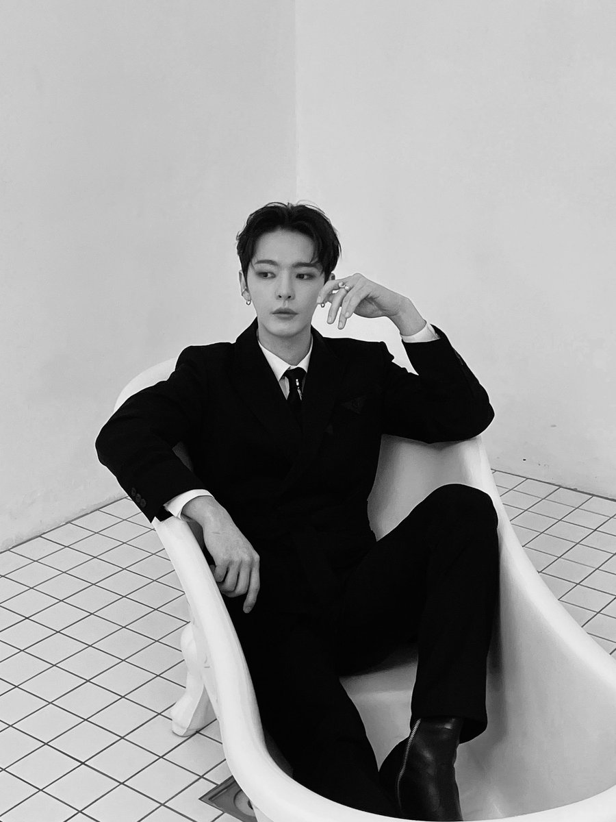 OnlyOneOfmember's tweet photo. [#규빈] 욕조맨

#OnlyOneOf #온리원오브 https://t.co/rNluQmaKxU