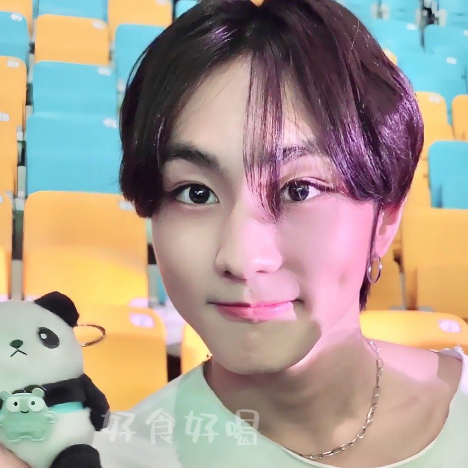 종성: 정원이같이 크고 귀여운 눈..