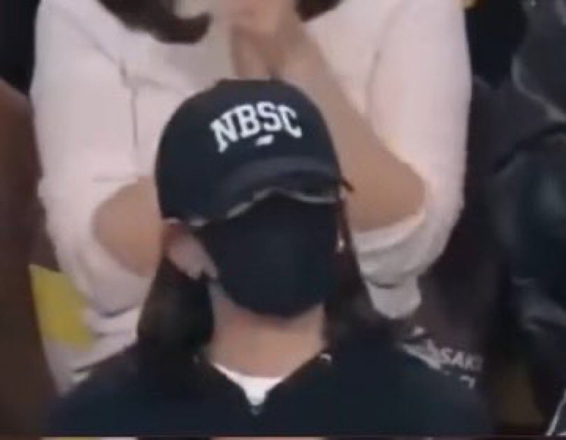elle_migkorol's tweet photo. I asked google to find that mysterious girl and then gave me different result 🙄Everyone’s got curious and so, am I 👀🤨 Lmao 

Who’s that girl!!! Manifesting it’s Hyeseon 🤭😆
#SinglesInferno3 https://t.co/02FD4zk6uy