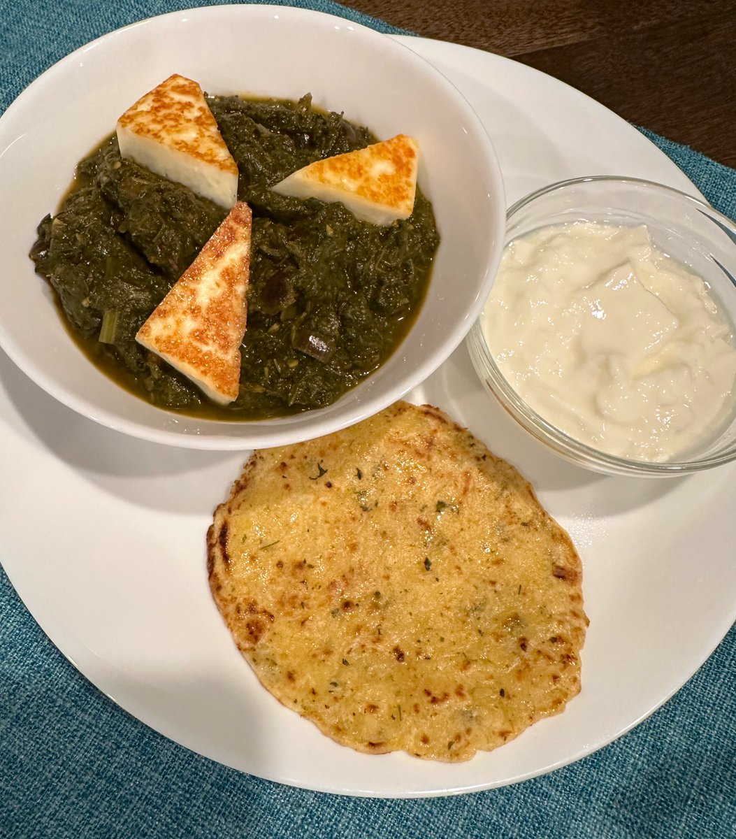free_style_chef's tweet photo. Finally finished cooking @ #twittersupperclub
Saag Paneer turned out delicious!
Accompanied by fresh Makki (corn) roti (tortilla) and homemade dahi (yogurt). We really enjoyed this meal, such a labor of love. ๐ฅฐ๐
#saagpaneer #indianfood #saag #paneer #makki #corn #Cooking https://t.co/o1TdyL9eqa