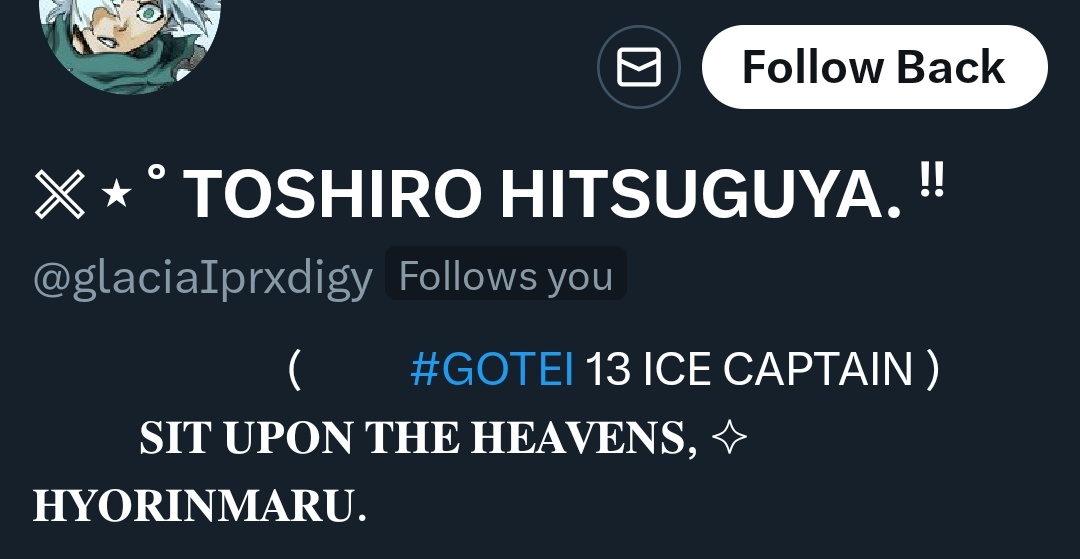 JUST CHECKED ON THIS ACC AND BRO FOLLOWS ME WTH 😭