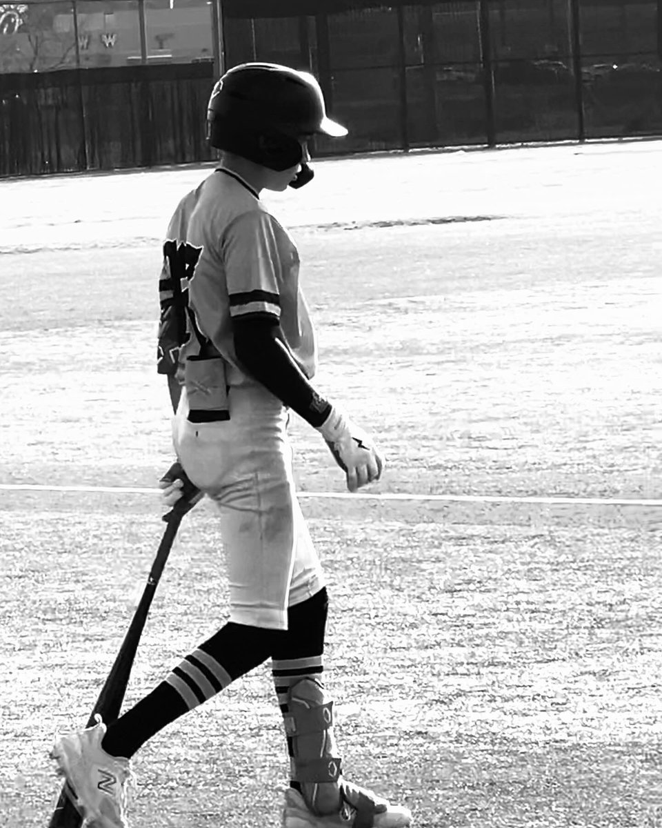 MasonSmith2028's tweet photo. Lock ๐ In
#baseball #vibes #lockin #nodaysoff #TrustTheProcess #grind #coaching #coach #d1 #sluggersquad #hustle https://t.co/WDGXpXson4