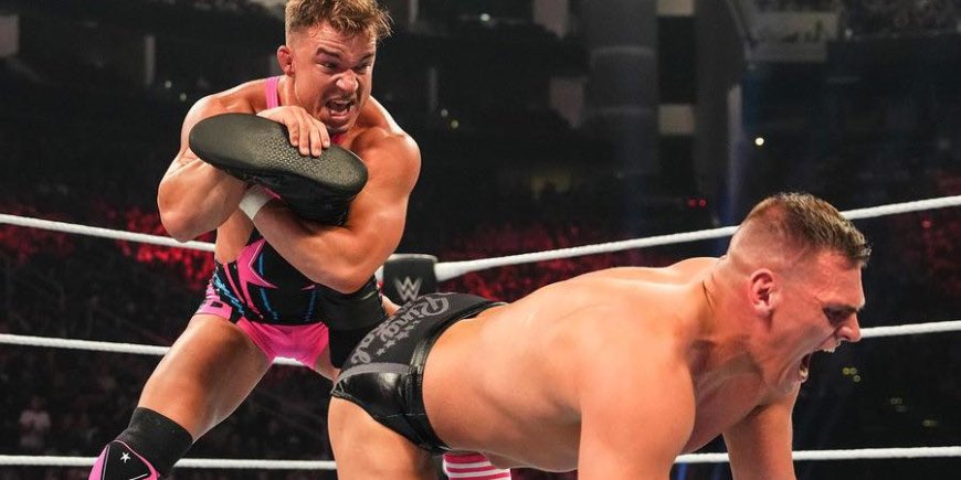 WrestleKing_1 tweet media