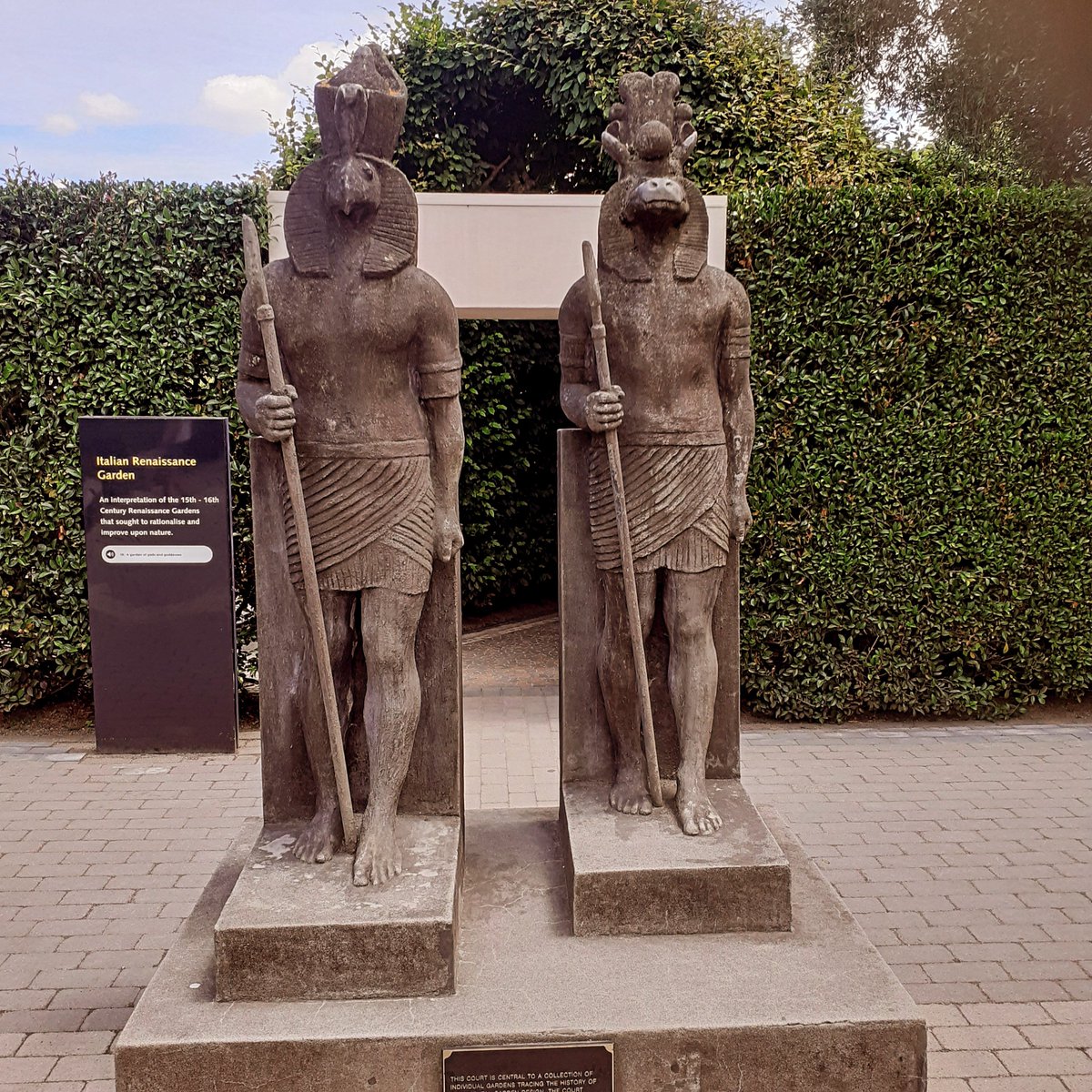 Statues of Sobek and Horus, Egyptian gods of water and life, were erected at Hamilton Gardens in 1991. Some church leaders declared them false gods & worried they would become objects of pagan worship. They were damaged and covered in paint soon after installation. #gardenhistory