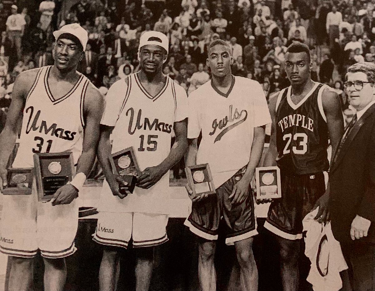 UMassHoops_com's tweet photo. On this date in 1993...
UMass and Temple for the A-10 Tournament Title. UM wins it, 69-61 win, which is also @UKCoachCalipari's 100th career victory.
@Harper3115 earns the Tourney MOP honor.
https://t.co/pDHSYm4N6B
#LetsGoUMass #MakeARun https://t.co/fr4V4UrIjy