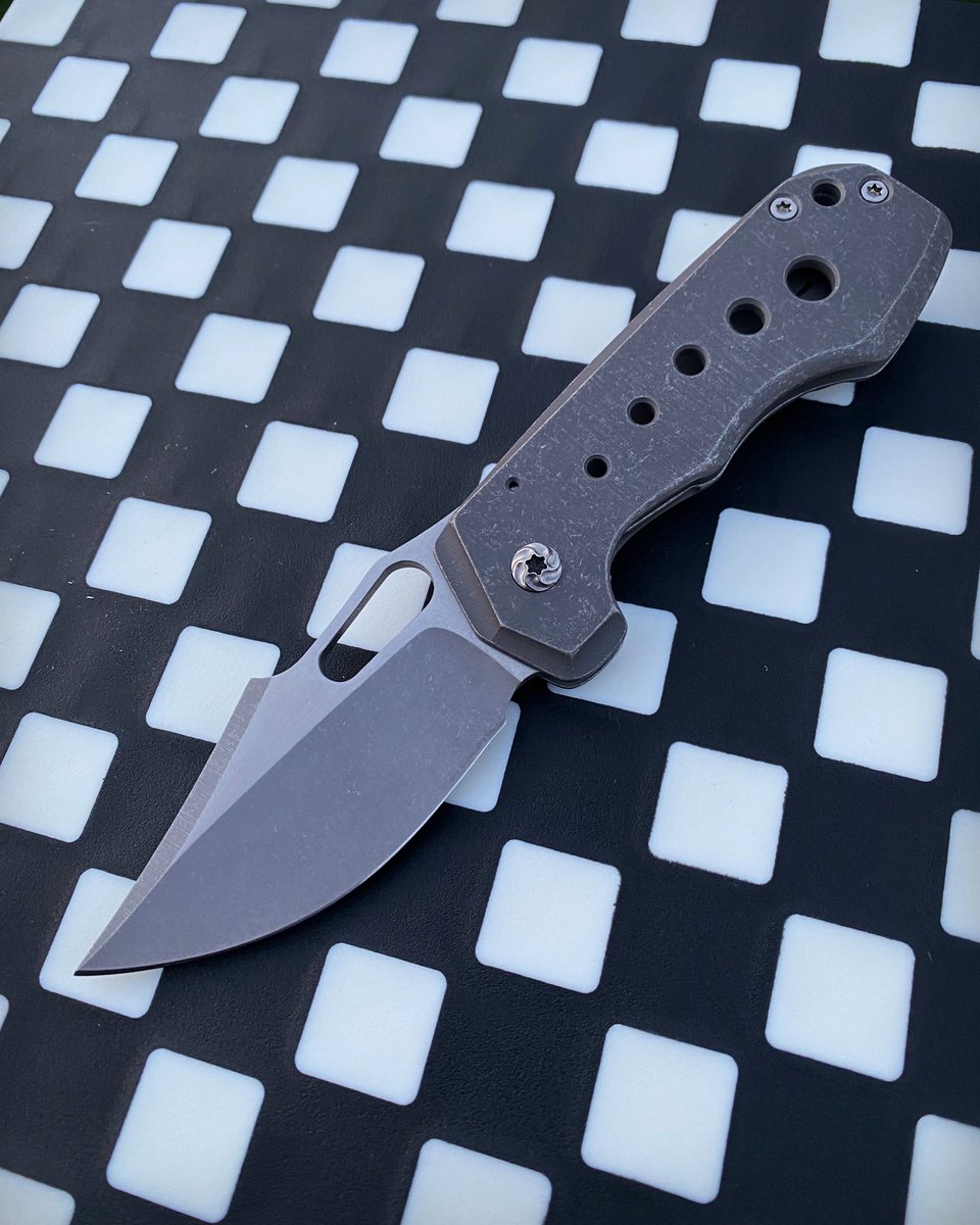 KevinCo55931013's tweet photo. Monday’s carry-

#jbstout #HawgLeg #D2 #bloodandthunder #stoutknifeandtool #stout
#wtkmaowt https://t.co/Hl9Yr87q0a