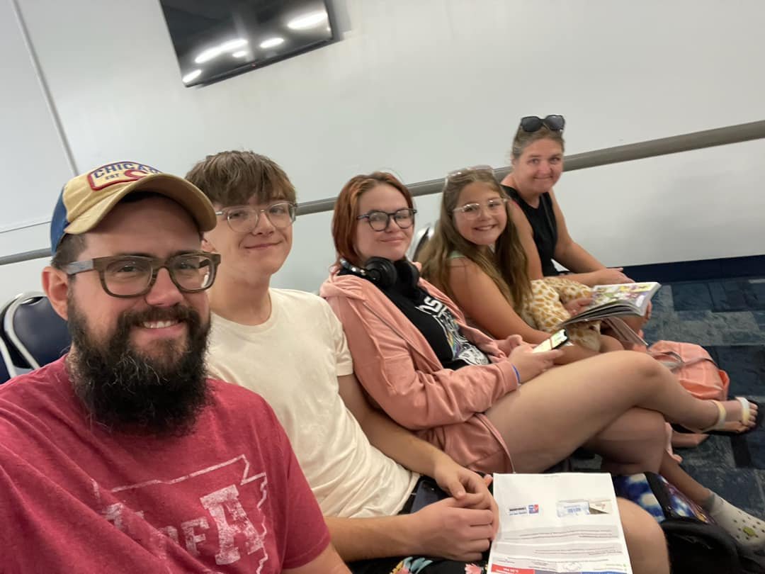 Superbee856Juan's tweet photo. Family 🥰 https://t.co/ATahdGccBG