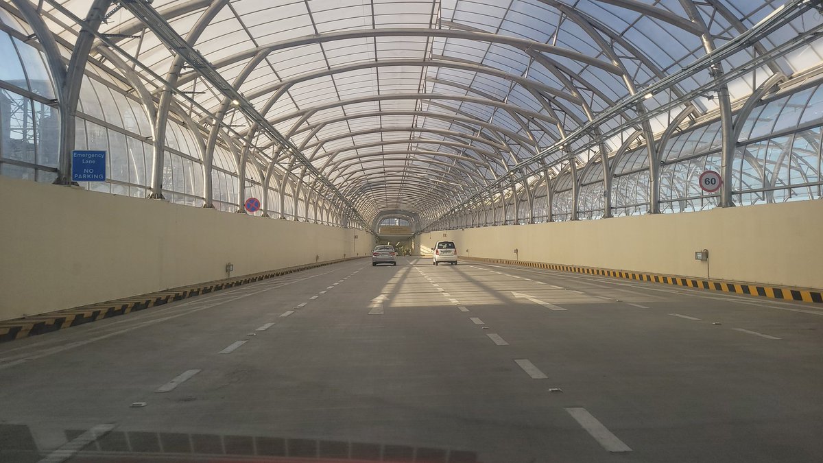 bhavin23m's tweet photo. What a delight to go through this new costal road . It's magical entering from amarson and getting out at marine drive in no time .@Dev_Fadnavis @mieknathshinde L&amp;T
Thank you for this . #MumbaiCostalRoad https://t.co/GJ6iE6phNs