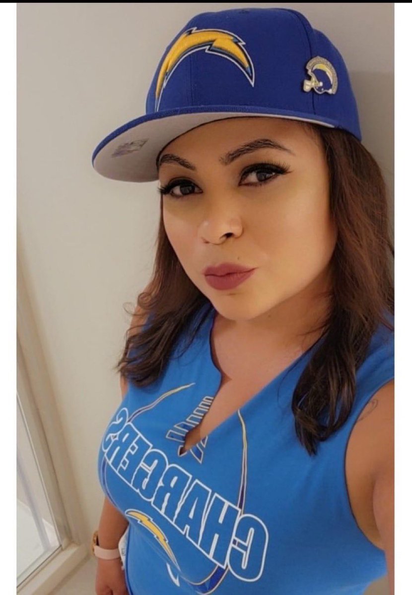 diehardboltclub's tweet photo. A beloved member of the #Boltfam after a fierce battle with Cancer tragically passed away today. Our prayers go out to Angelica Arana, her friends &amp; family as well as the #BoltRachos for this tremendous loss. 🙏Angelica Rest in Peace as you will never be forgotten. 💙⚡️💛🙏 https://t.co/WVWAuMQJkg