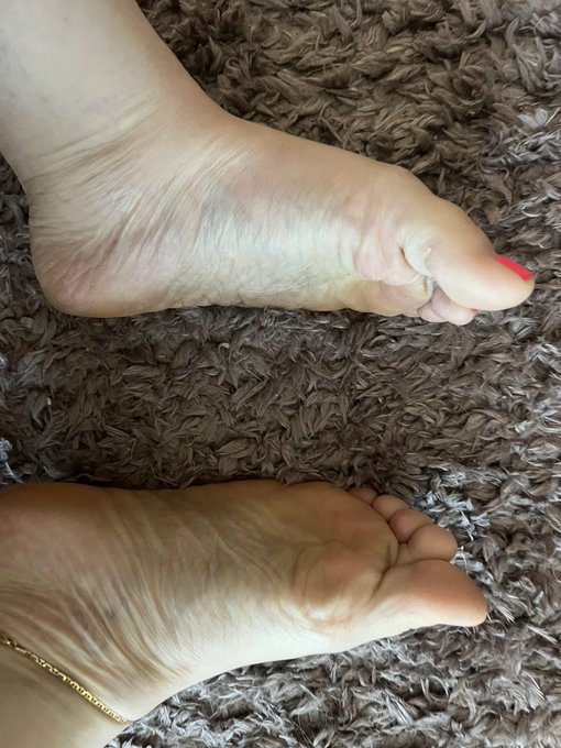 Go to my onlyfans page and check out the rest of the pictures and videos   😘🥰🤑👅 https://t.co/pTANZJg<a href="/tag/newprofilepic"class="tags"><span>#newprofilepic</span></a>
