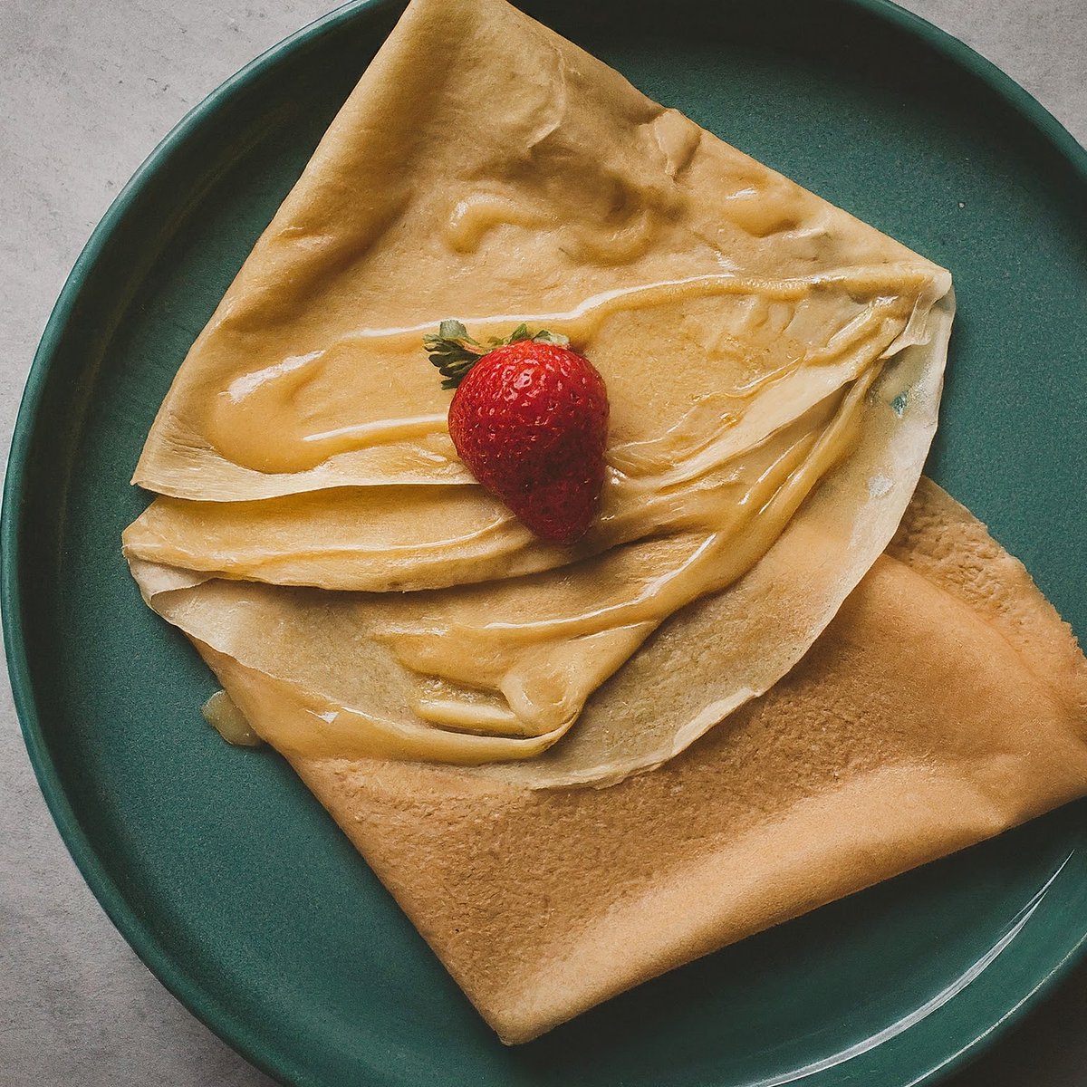 Twothousandco's tweet photo. 🥞✨𝗨𝗻𝗹𝗲𝗮𝘀𝗵 𝗬𝗼𝘂𝗿 𝗜𝗻𝗻𝗲𝗿 𝗖𝗿𝗲𝗽𝗲 𝗠𝗮𝗲𝘀𝘁𝗿𝗼 𝘄𝗶𝘁𝗵 𝘁𝗵𝗲 𝗨𝗹𝘁𝗶𝗺𝗮𝘁𝗲 𝗖𝗿𝗲𝗽𝗲 𝗠𝗮𝗰𝗵𝗶𝗻𝗲!

💡 The crepe machine features adjustable temperature controls, ensuring that every crepe is perfectly cooked to your liking. 🌈✨ https://t.co/f3Y54jM8ew