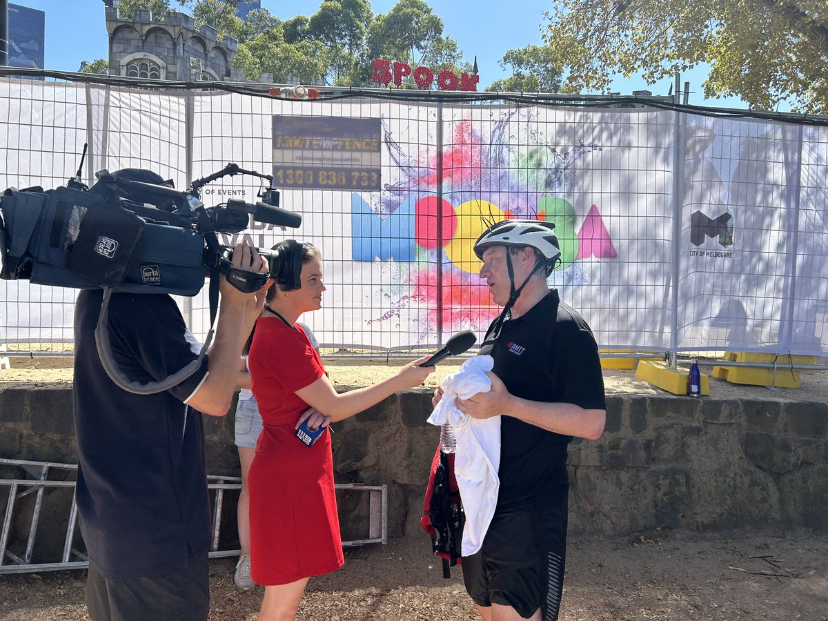 LysaghtSteph's tweet photo. A very big thank you to everyone who made a donation to the @MelbourneLMCF for the #BirdmanRally. Your support will go to great causes around Melbourne. Many, many thanks to you all. 

@RMIT @LordMayorMelb @MelbourneLMCF @consularcorps @ukinaustralia  @Channel9 https://t.co/BNQBLhy2Bm