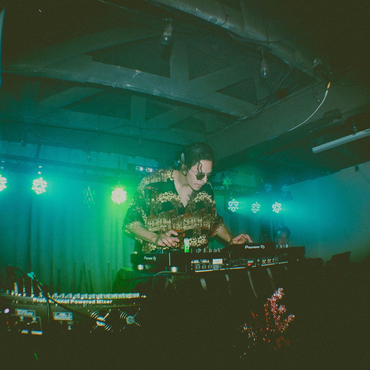 pmwentertainmnt's tweet photo. VOL 3 | THE VALLEY OF LOVE https://t.co/iugjmvPlBh