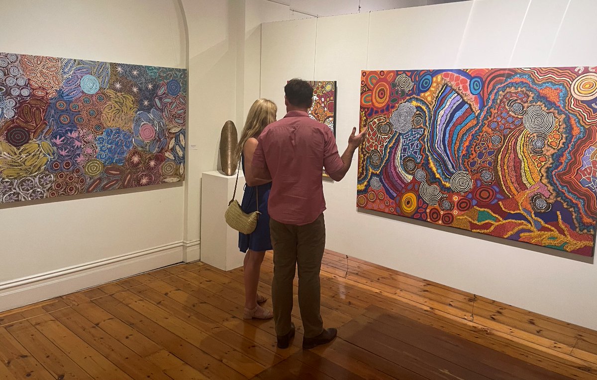 the exhibition ‘How We Paint- Eight Artists’ is now showing at Japingka– open until 3 April, Mon/Fri 10-5, Sat/Sun 12-5 – or view online: japingkaaboriginalart.com/collections/ho… #contemporaryart #aboriginalart #indigenous