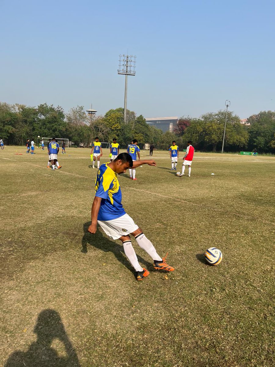 AiplFc's tweet photo. Pre-game warm ups at JLN Stadium. 

#AIPLFC https://t.co/rWGoUDXBua