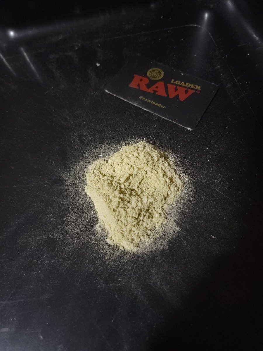 Gladventist's tweet photo. Do you make sift with your trim?
#HashBag
@TopLeafList @CryptoCannaClub https://t.co/EKeOiDTM8B
