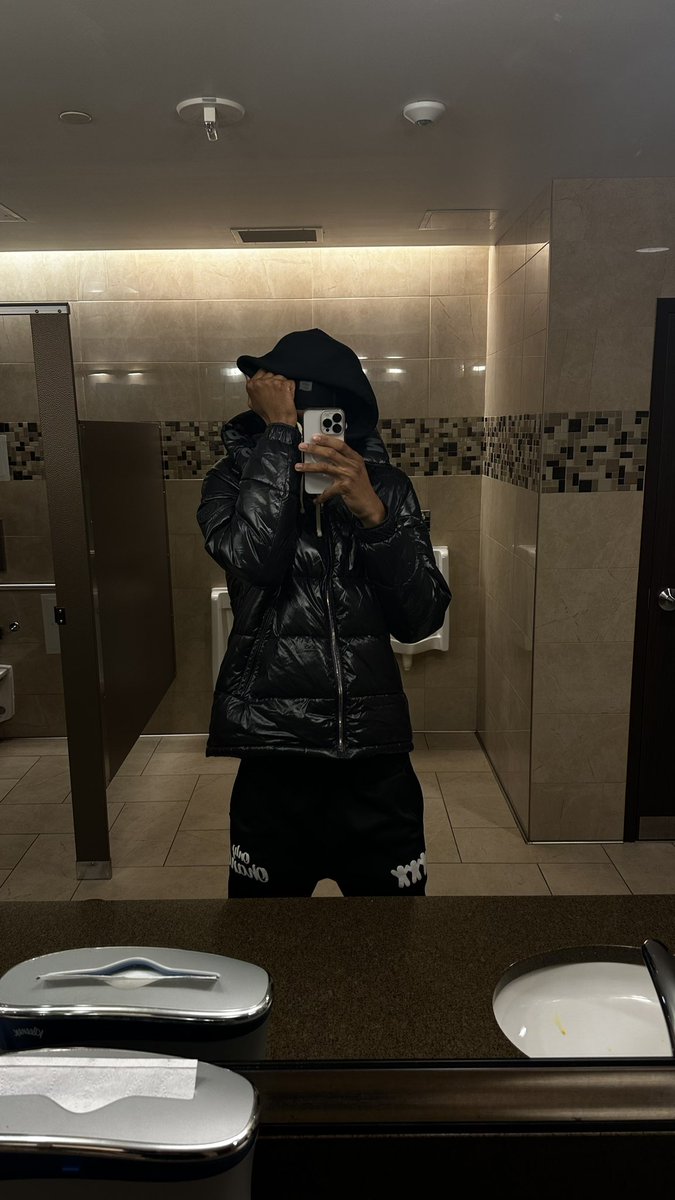 onewaysavv's tweet photo. wtv ain been on dis in a min ☔️ https://t.co/fU57Zh4XnJ