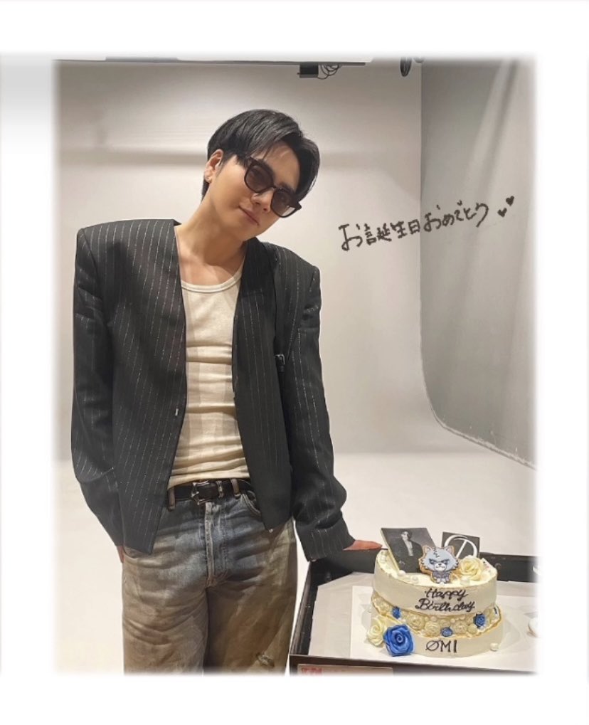moonlight87__'s tweet photo. おみくんを好きになってから自分の誕生日なんかよりも 1年の中で3月12日という数字が1番大切で大���きな日になりました。

生まれてきてくれてほんとうにありがとう。

#HappyBirthdayØMI
 #HappyBirthday登坂広臣
#ØMI
❤︎ @HIROOMI_3JSB_  ❤︎ https://t.co/F5WTbGdiV2