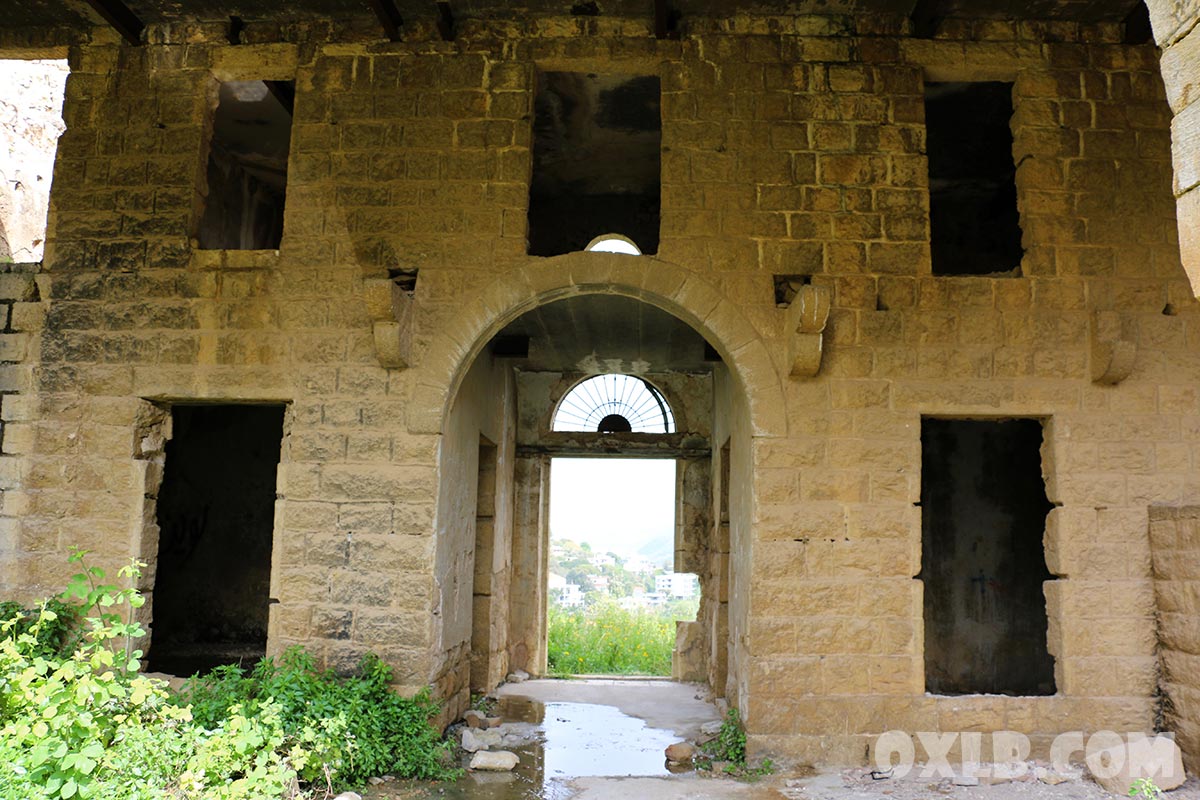 onefineart's tweet photo. Inside the Kfar Matta old abandoned silk factory - داخل معمل الحرير القديم المهجور في كفرمتى - À l’intérieur de l’ancienne usine de soie abandonnée de Kfarmatta
https://t.co/sCPMo7n4yb
#buylebanon #lebanonpostcard #buylebanese #silkfactory #kfarmatta #discoverlebanon #abondoned #oldlebanon #لبنان #كفرمتى