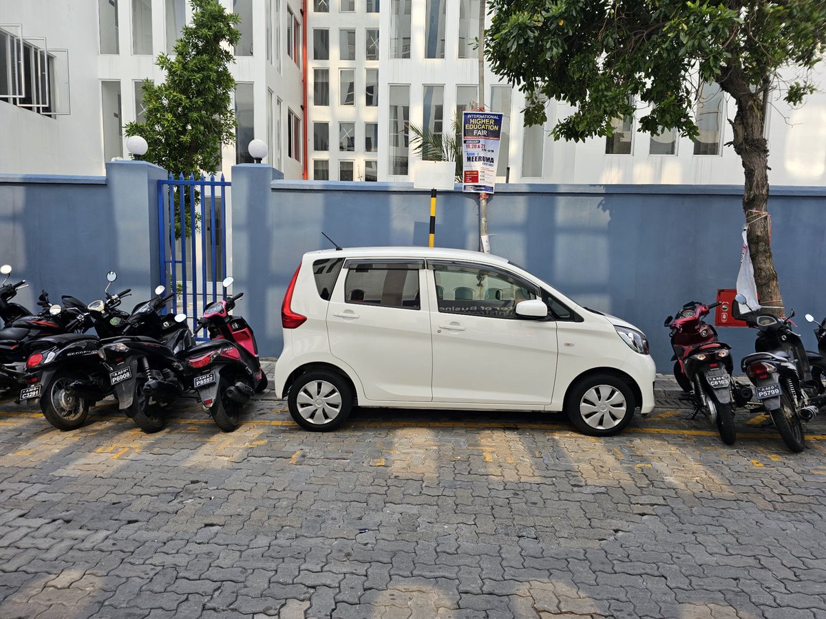 nxlen's tweet photo. @PoliceMv, please remove these,  no parking for the bikes. If we park elsewhere, it's either towed or fined with a sticker. @MaleCitymv https://t.co/NNZDaZaKnH