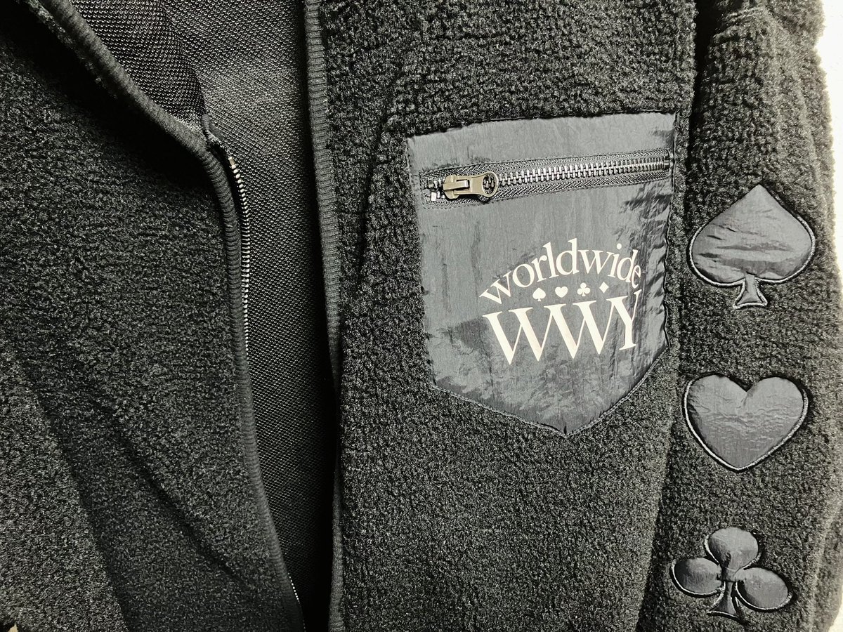 世界のヨコサワさんポーカーパーカー届いたあああサイズでかいし予想