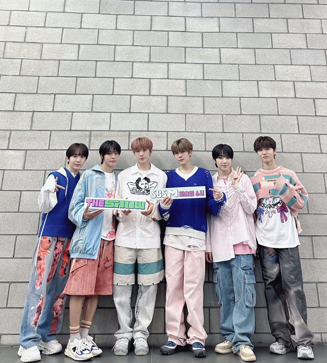 theshow_offcl's tweet photo. 큐피드화살에 맞으면 사랑에 빠진다는데 더쇼 240221대정도 맞은거 같아요💘
#더쇼 눈에 #NCTWISH 가 넘넘 사랑스럽잖아요 오늘부터 더쇼 소원은 울큐피드🪽들 행복하기ᰔᩚ 그뿐이에요🥹🫶 절 대 지 켜
꒰১🌷🐿⭐🌲🦭🥐໒꒱
그럼 화살 더맞으러 출동💘=33
#WISH #SailAway @NCTsmtown @nctwishofficial https://t.co/Y0lFjYQwA2