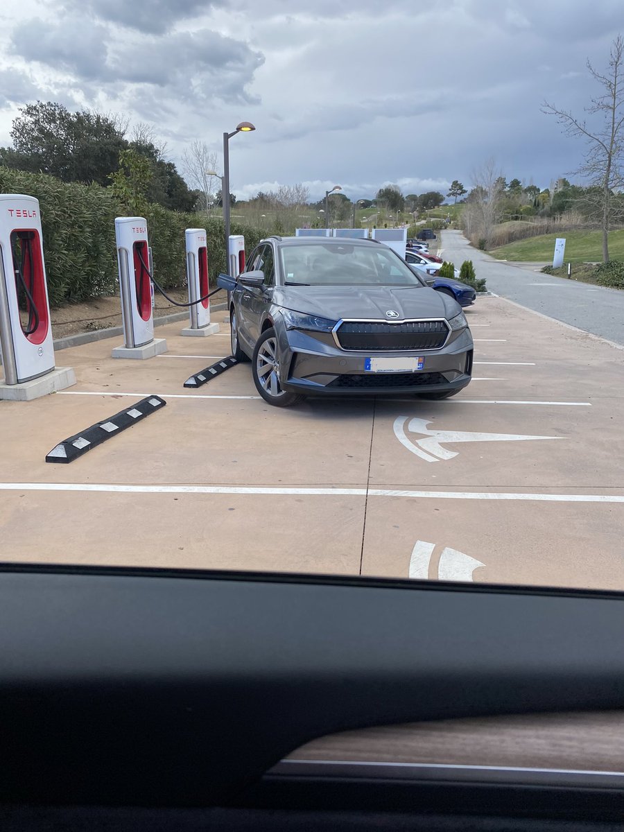 Steve Crowley (@tristevegb) on Twitter photo When you open up the <a href="/TeslaCharging/">Tesla Charging</a> network to the masses……this is how they pay you back! <a href="/Tesla/">Tesla</a> <a href="/teslaeurope/">Tesla Europe & Middle East</a> <a href="/elonmusk/">Elon Musk</a> 🤷🏻♂️🤦🏻♂️ When you open up the <a href="/TeslaCharging/">Tesla Charging</a> network to the masses……this is how they pay you back! <a href="/Tesla/">Tesla</a> <a href="/teslaeurope/">Tesla Europe & Middle East</a> <a href="/elonmusk/">Elon Musk</a> 🤷🏻♂️🤦🏻♂️