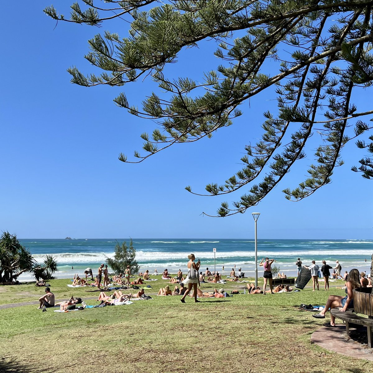 TONIGHT at The Great Northern in Byron Bay. Doors - 7pm Euros Childs - 8pm Teenage Fanclub - 9pm Tickets available on the door, or here: teenagefanclub.com/live