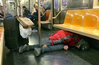 gemsofbabus_'s tweet image. Under the Hindu rule India has become trash 🇮🇳
See their Dirty Metros 🤮🤢