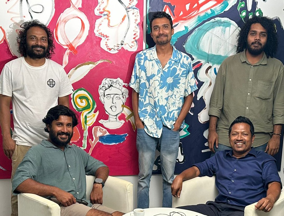 oceantvnetwork's tweet photo. An all new episode of Lava Dhathuru will air tonight at 10PM with special guest, Shammoon Mohamed (@equaticvibe) and host @Imthiyazfahmy (Inthi) 🎶
📺 Tune in to Ocean TV Network on:
Channel 14: SSNET
Channel 130: Medianet
#LavaDhathuru #OceanTVNetwork https://t.co/FAXyesDNOs