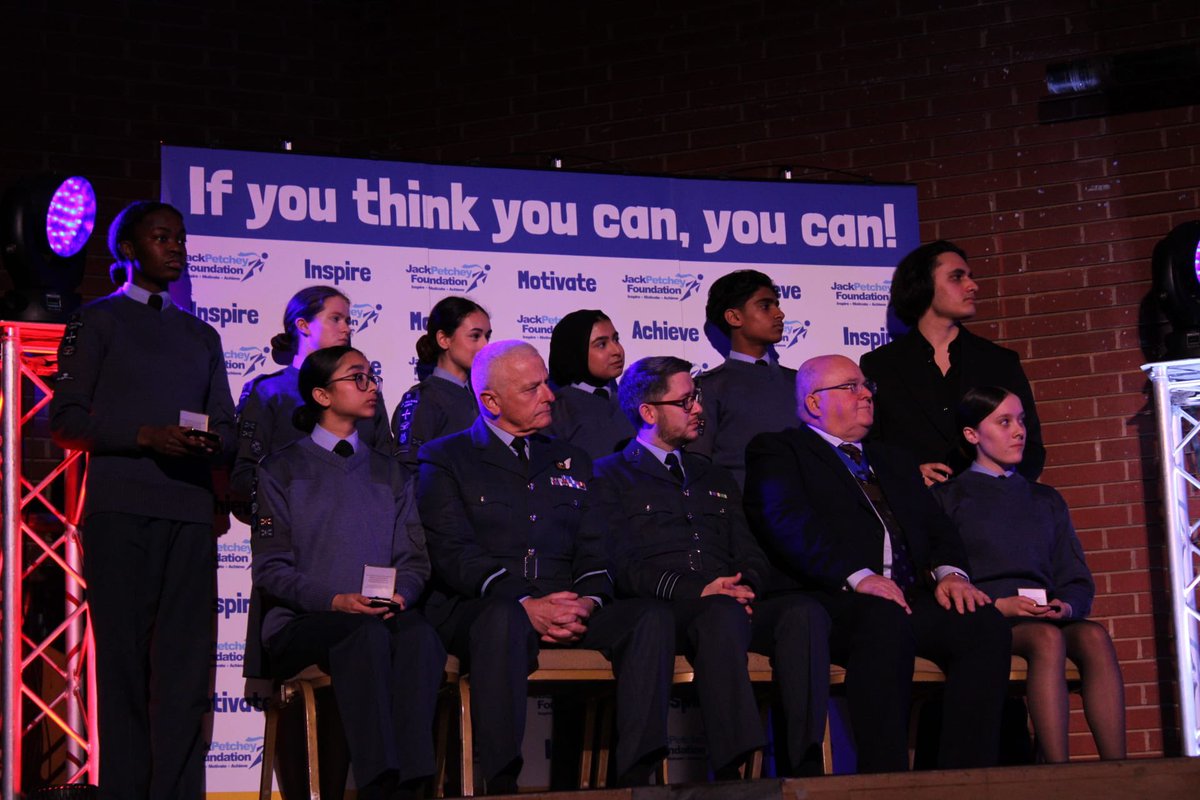 Huge congratulations to our young leaders for being recognised for their hard work over the past year. Stuff like this is why we do what we do. 🥳

@31_air_cadets 
@OCLondonWing 
@RegComdtLASER 
@ComdtAC 
@aircadets 
@LondonAirCadets 
@YOULondon1 
@JPFoundation 
#noordinaryhobby