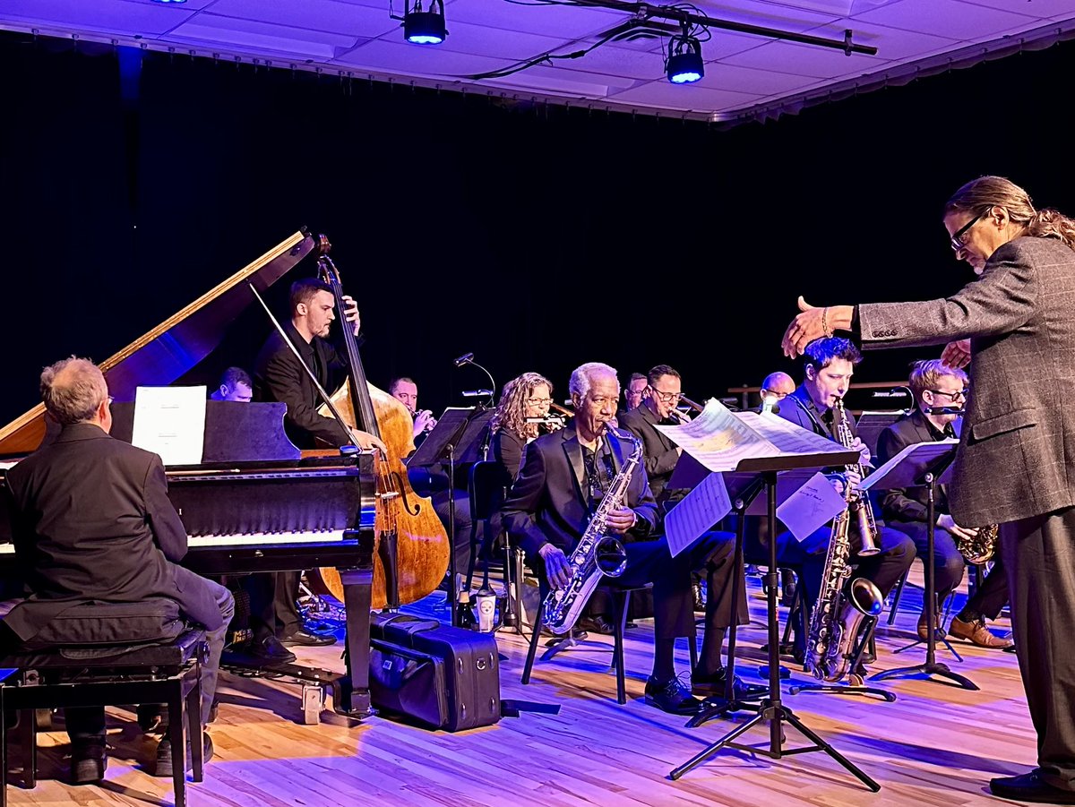CapraBlackBH's tweet photo. #tonight #markmastersorchestra #samriversmusic #samrivers100 #gdsjazzfestival #washingtondc https://t.co/k3Wz0npEhE