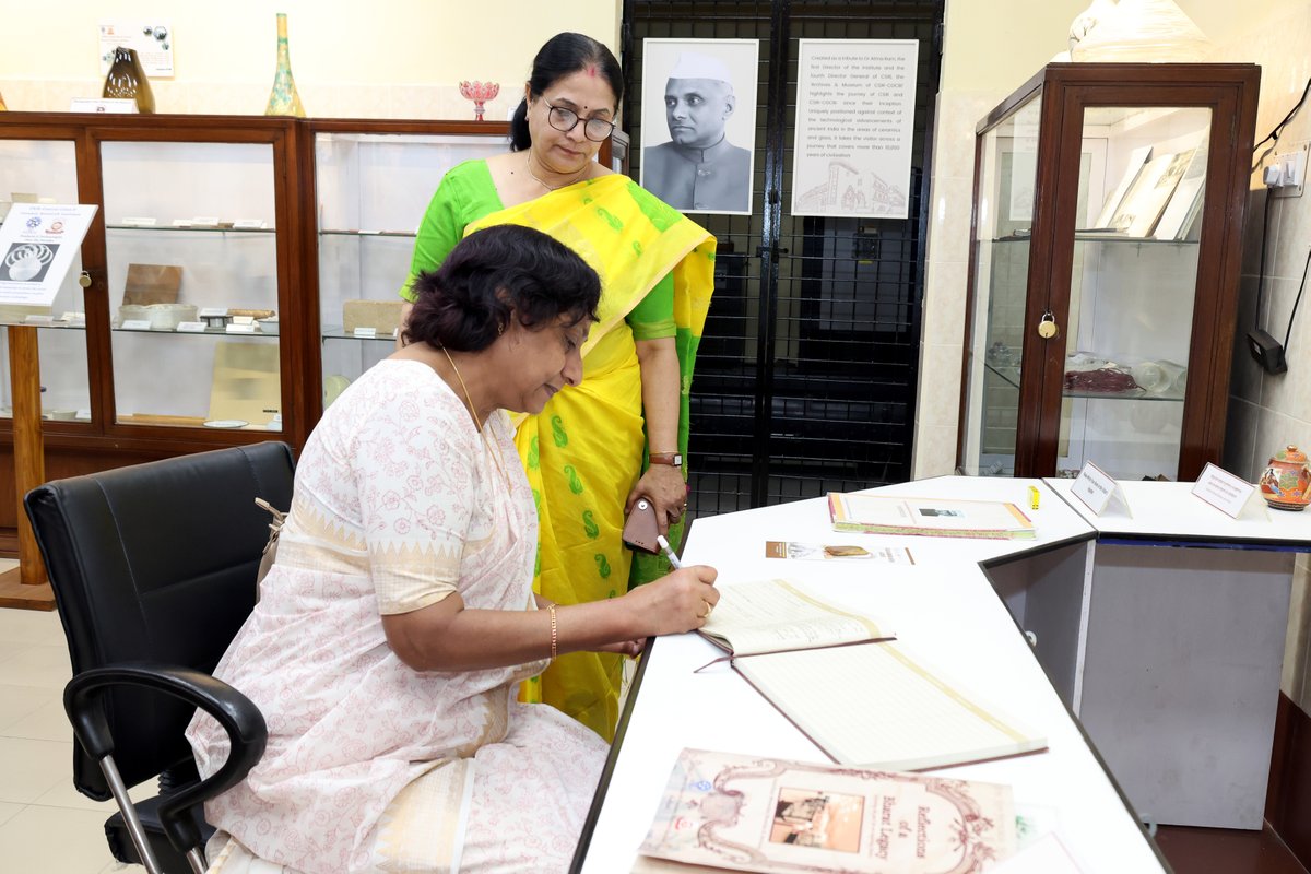 Yesterday, Outstanding Scientist & Head @CSIR_4PI Dr Sridevi Jade, visited @official_cgcri as a part of celebration of #InternationalWomensDay2024 During a tour of the fascinating collections at the #Archive @CSIR_IND