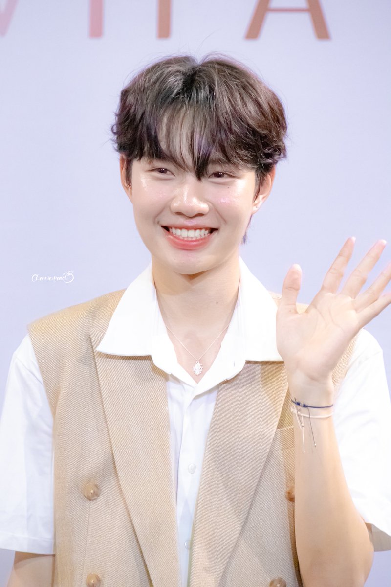 cherriexpeachh's tweet photo. เวลาเธอยิ้มมา เวลาเธอทักทาย (՞ ܸ. .ܸ՞)♡
#nampingster
#RAVIPAxNamping https://t.co/edCsEKufjM