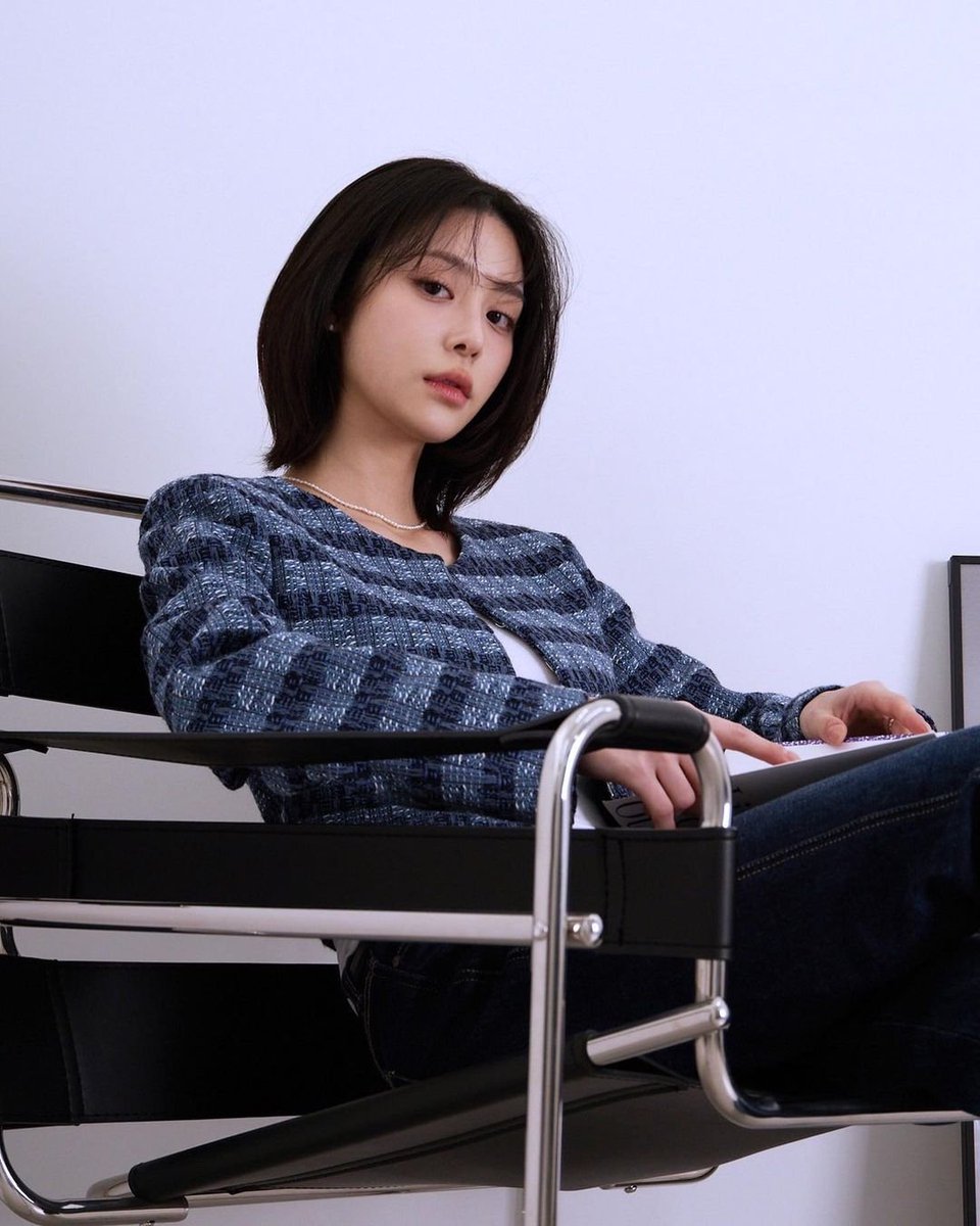 ㅤ

📢  𝓒𝓲𝓵𝓪𝓹𝓮𝓭𝓲𝓪  。• *₊°。 ❀°。

Dok, apasih bedanya Sp. KK &amp; Sp. DVE ? Yuk simak penjelasan dr. Arshila yang sedang menjadi residen spesialisasi DVE berikut ini. 

ㅤ