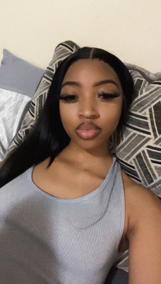 jadaaanarae's tweet photo. ITS MY BIRTHDAYYYY♓️ #03/12 🩷🎀 so blessed to see 20! https://t.co/U8GkmV7QGZ