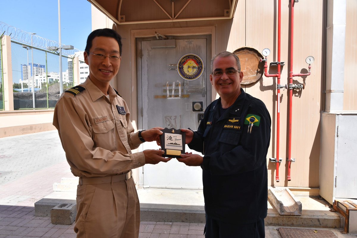 jmsdf_pao_eng's tweet photo. JS SAZANAMI conducted its first-ever goodwill ex with the Royal Bahrain Naval Force. Through this ex, we were able to promote mutual understanding and friendship between #JMSDF🇯🇵 and #RBNF🇧🇭, contributing to elevating the bilateral relationship to the next level.
#FSGHALMUHARRAQ https://t.co/OZNmIXW9fC