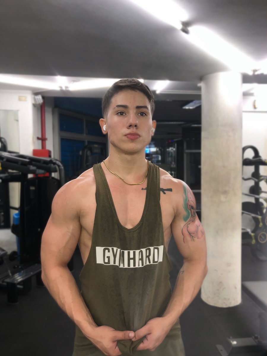 YnsuasteSamuel's tweet photo. Me caí pero ya fue termine 🥵 https://t.co/Dohaqzm3oL