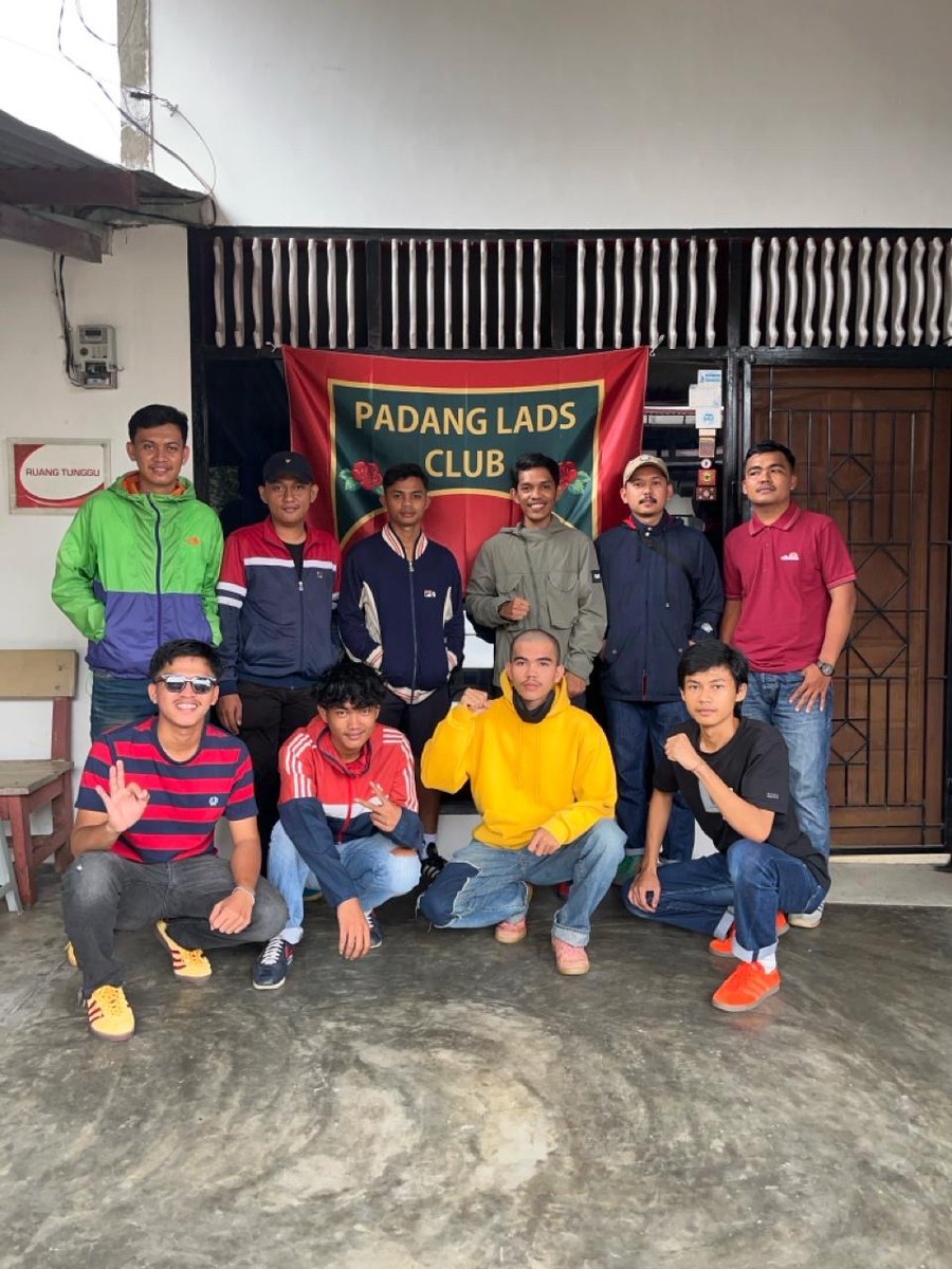 vattorix_'s tweet photo. pertemuan adalah kabar 
enjoy, padang lads🌹🔥❤️ https://t.co/F6NmsJSPe4