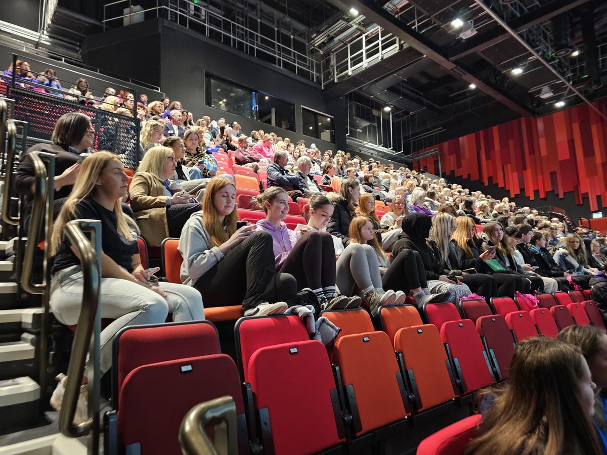 We recently spent the day promoting the #heartwalesline at the @ITTFutureYou: #WALES TO THE WORLD! in @arenaswansea, organised in partnership with @UWTSD. Lots of exciting, interactive presentations & a chance to share our wonderful Line with young people from #Swansea & beyond.