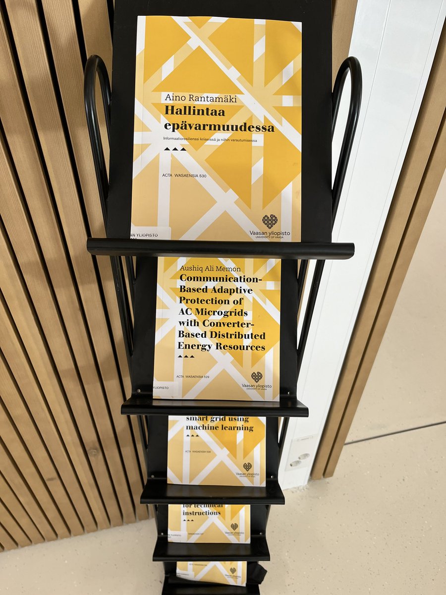 Harri Jalonen (@jalonen) on Twitter photo Väitöksiä tulossa <a href="/univaasa/">University of Vaasa</a>:ssa. Pe 22.3. <a href="/AinoRantamaki/">Aino Rantamäki</a> ja informaatioresilienssi. Hengessä mukana <a href="/irwinproject1/">irwinproject</a> Rahoittajana <a href="/SuomenAkatemia/">Suomen Akatemia | Research Council of Finland</a> Väitöksiä tulossa <a href="/univaasa/">University of Vaasa</a>:ssa. Pe 22.3. <a href="/AinoRantamaki/">Aino Rantamäki</a> ja informaatioresilienssi. Hengessä mukana <a href="/irwinproject1/">irwinproject</a> Rahoittajana <a href="/SuomenAkatemia/">Suomen Akatemia | Research Council of Finland</a>